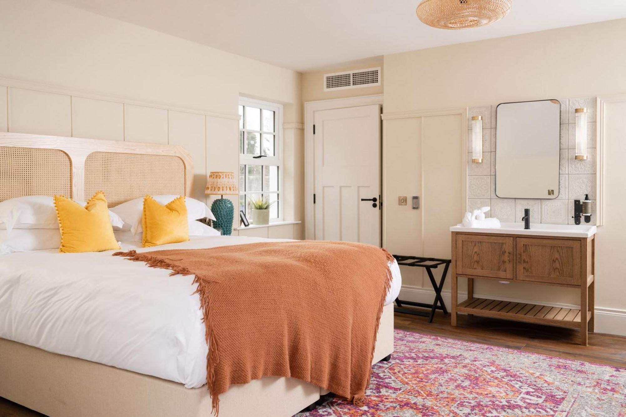The Rabbit Hotel & Retreat Templepatrick Extérieur photo